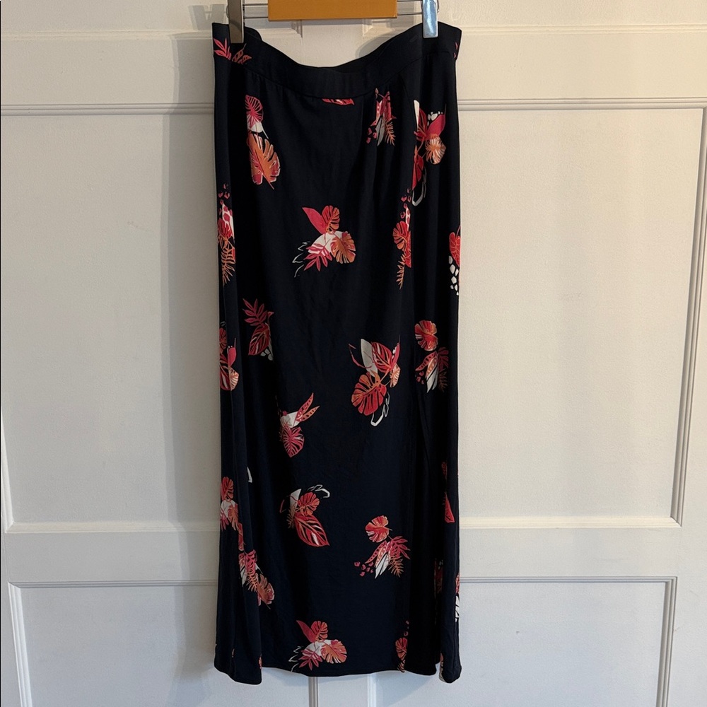 Reitmans Maxi Skirt with Floral Pattern